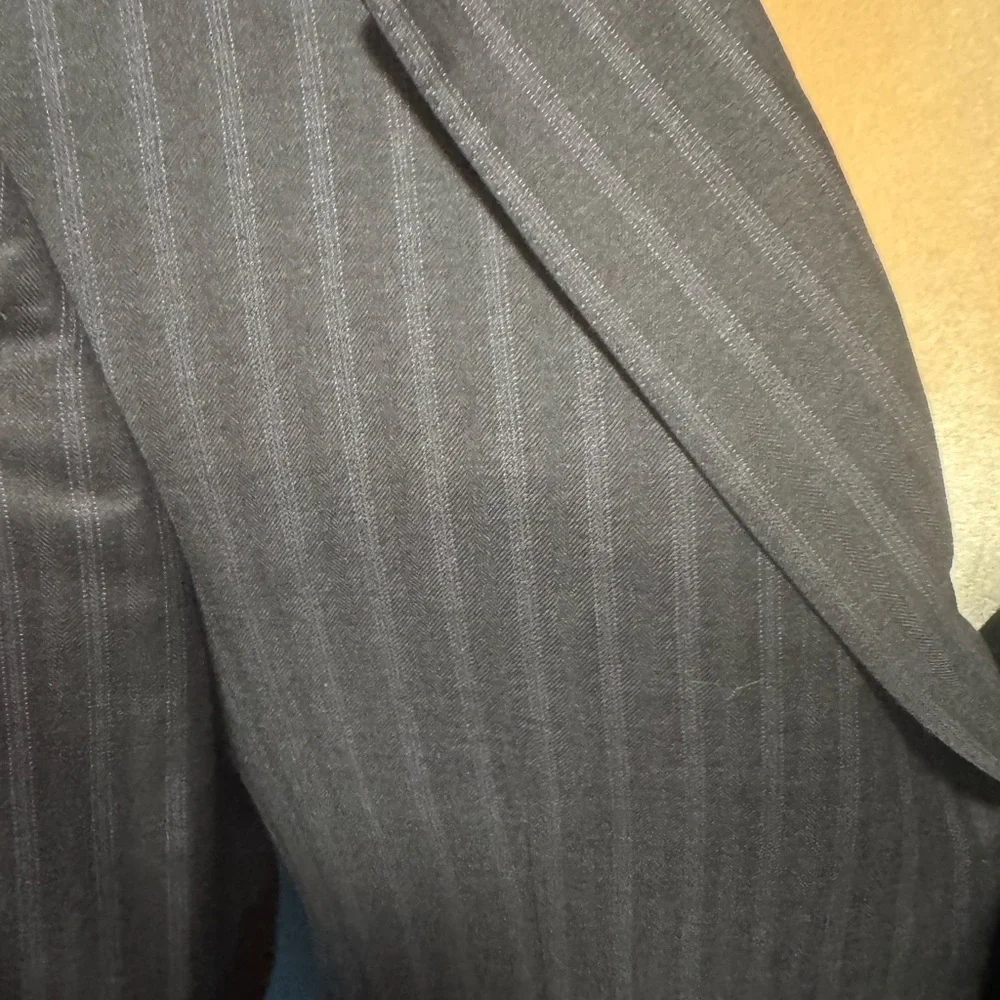 Ermenegildo Zegna Men's Black and Gray Pinstripe 3 Button Blazer